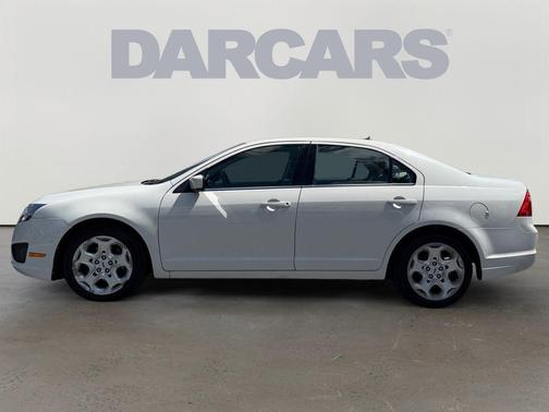 White Suede 2011 Ford Fusion SE
