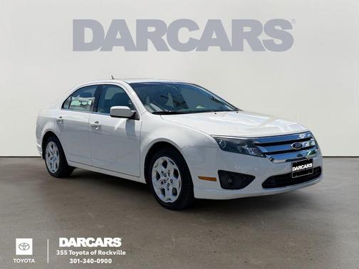 White Suede 2011 Ford Fusion SE