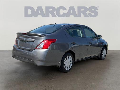 Gun Metallic 2018 Nissan Versa 1.6 S+