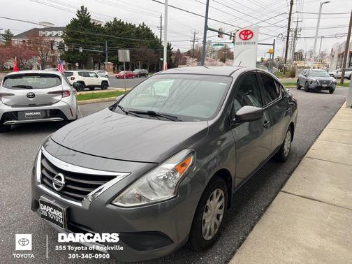 Gun Metallic 2018 Nissan Versa 1.6 S+