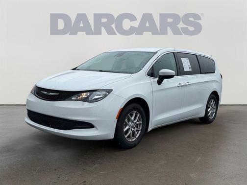Bright White Clearcoat 2023 Chrysler Voyager LX