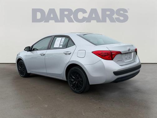 Classic Silver Metallic 2017 Toyota Corolla LE