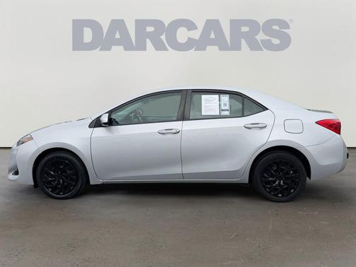 Classic Silver Metallic 2017 Toyota Corolla LE