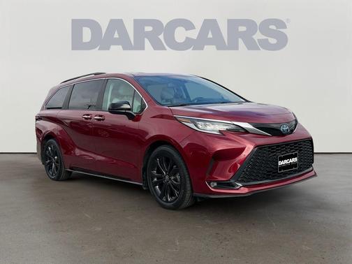 2023 Toyota Sienna XSE 7 Passenger