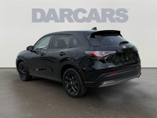 Crystal Black Pearl 2024 Honda HR-V Sport