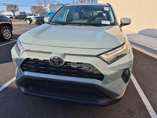 2023 Toyota RAV4 XLE
