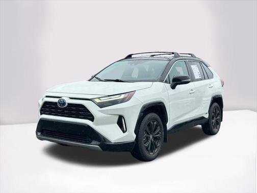 2022 Toyota RAV4 Hybrid SE