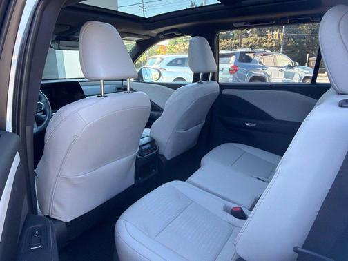 Pearl 2025 Lexus TX 350 Premium