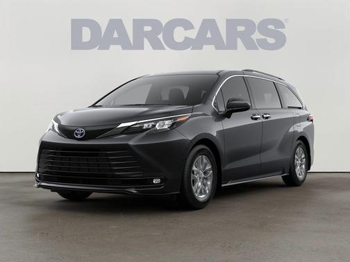 2025 Toyota Sienna XLE 8 Passenger