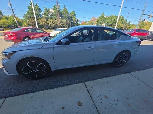2024 Nissan Altima SR Intelligent AWD