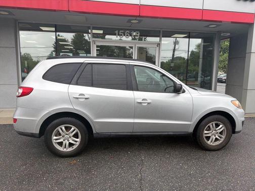 Moonstone Silver 2011 Hyundai SANTA FE GLS