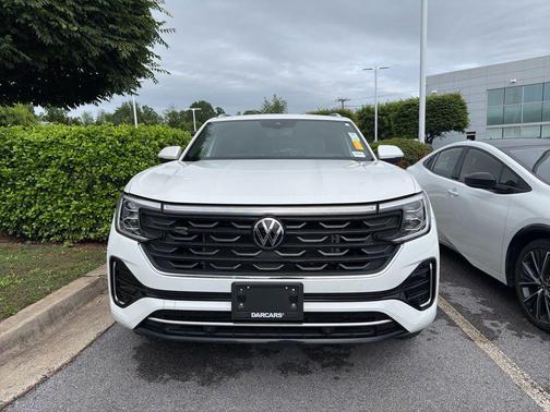 White 2024 Volkswagen Atlas Cross Sport 2.0T SEL