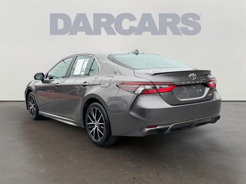 Predawn Gray Mica 2022 Toyota Camry SE
