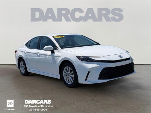 Ice 2025 Toyota Camry LE