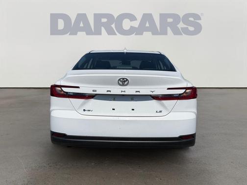 Ice 2025 Toyota Camry LE