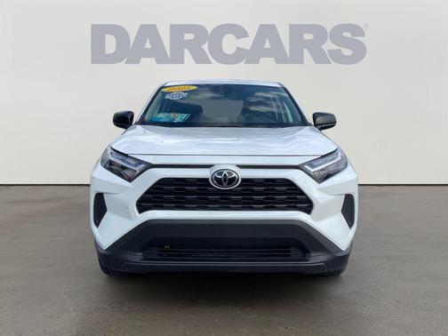 Ice 2025 Toyota RAV4 LE