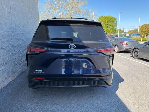 Blueprint 2025 Toyota Sienna XSE 7 Passenger