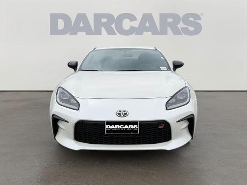 Halo 2024 Toyota GR86 Premium