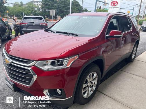 Cajun Red Tintcoat 2018 Chevrolet Traverse LT Cloth