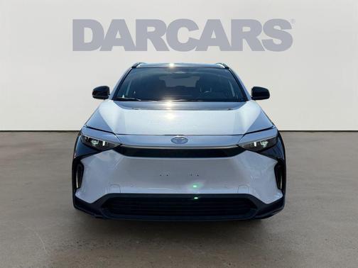 2025 Toyota bZ4X XLE