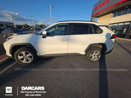 2021 Toyota RAV4 XLE