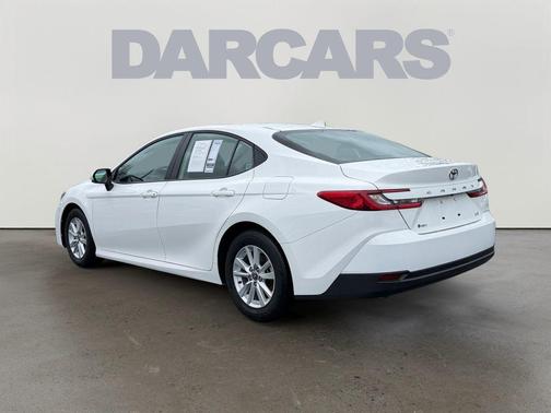 Ice 2025 Toyota Camry LE