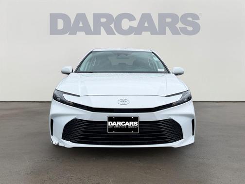 Ice 2025 Toyota Camry LE