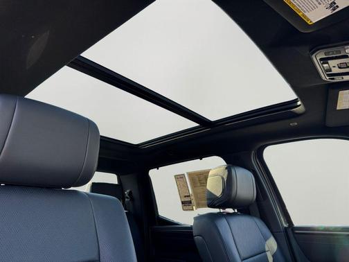 2025 Toyota Tundra Hybrid Platinum