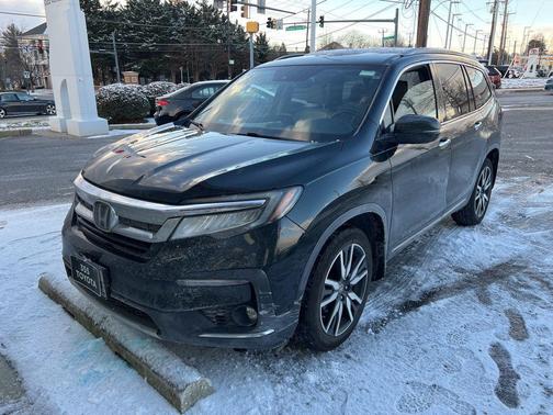 2019 Honda Pilot Touring 8-Passenger