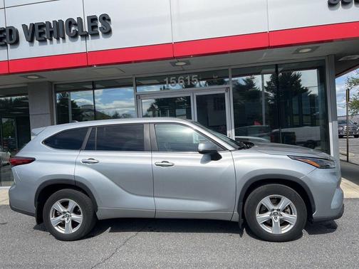 Celestial Silver Metallic 2023 Toyota Highlander L