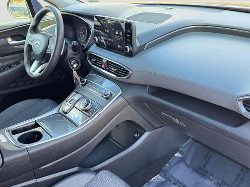 2023 Hyundai SANTA FE SE