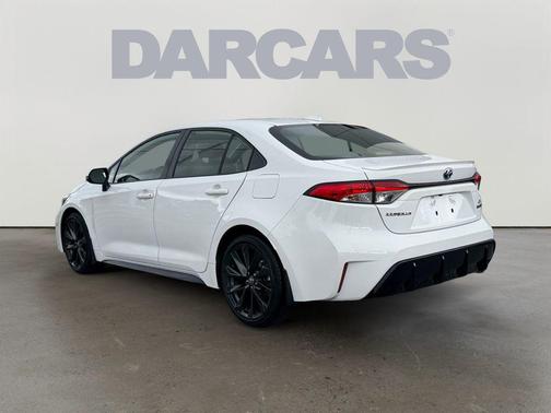 Ice Cap 2023 Toyota Corolla Hybrid SE