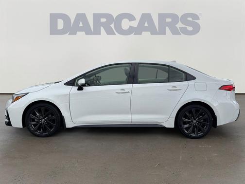 Ice Cap 2023 Toyota Corolla Hybrid SE