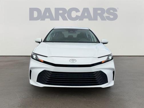 Ice 2025 Toyota Camry LE