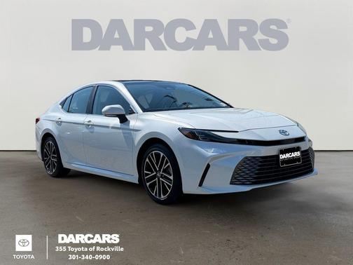 Wind Chill Pearl 2025 Toyota Camry XLE