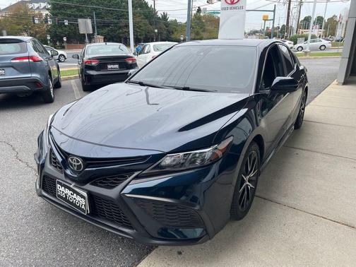 2021 Toyota Camry SE