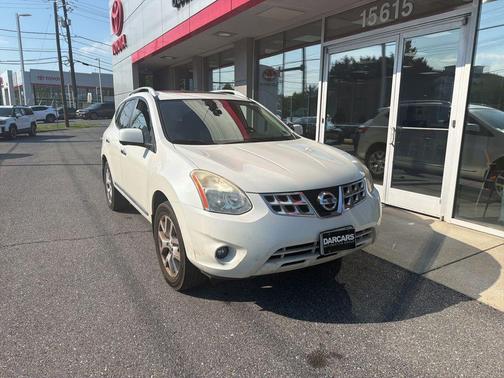 Pearl White 2013 Nissan Rogue SV w/SL Pkg