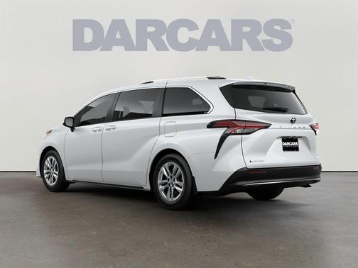 2025 Toyota Sienna Limited 7-Passenger