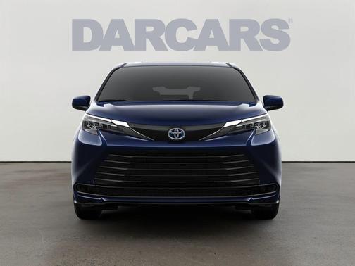 2025 Toyota Sienna LE