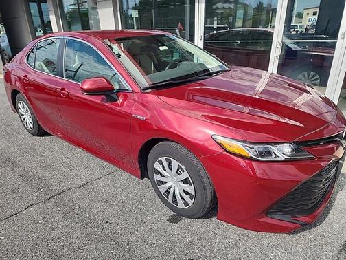 Ruby Flare Pearl 2020 Toyota Camry LE