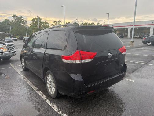 Black 2013 Toyota Sienna LE