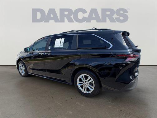 Midnight Black Metallic 2025 Toyota Sienna XLE
