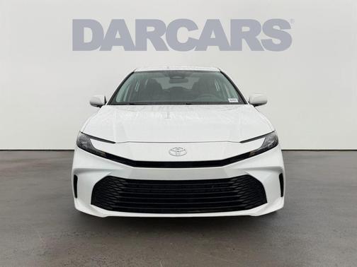 Ice 2025 Toyota Camry LE