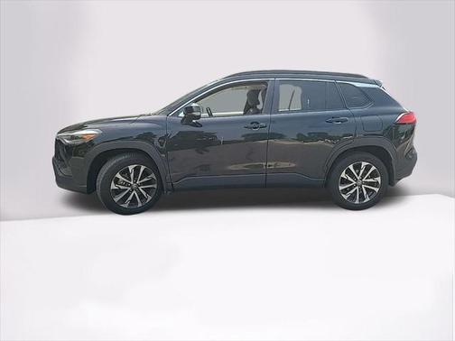 2022 Toyota Corolla Cross XLE