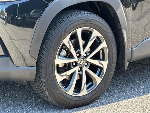 2022 Toyota Corolla Cross XLE