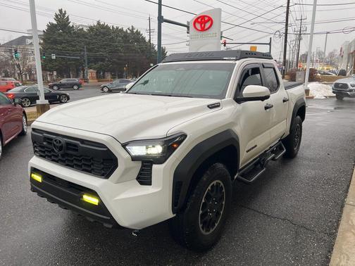 2025 Toyota Tacoma Hybrid TRD Off Road
