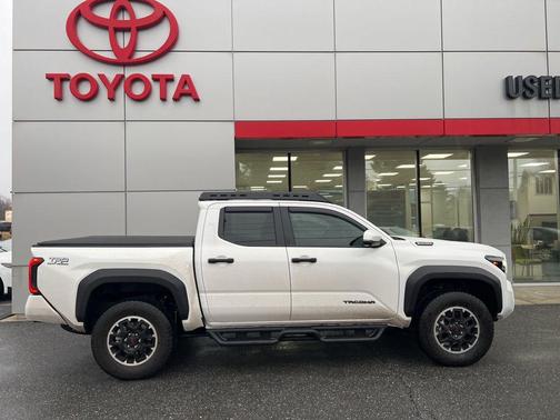 2025 Toyota Tacoma Hybrid TRD Off Road