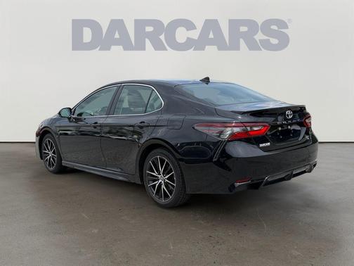 Midnight Black Metallic 2024 Toyota Camry SE