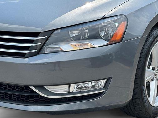 2015 Volkswagen Passat 1.8T Limited Edition
