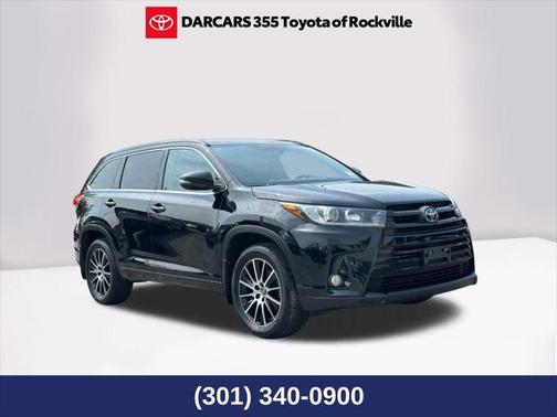 2017 Toyota Highlander SE